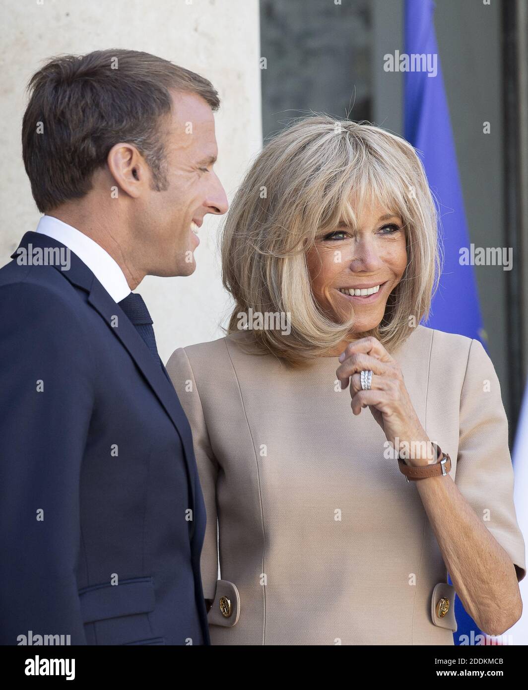 Le président français Emmanuel Macron et sa femme Brigitte Macron à l'Elysée Palace à Paris le 22 août 2019. Photo par Eliot Blondt/ABACAPRESS.COM Banque D'Images