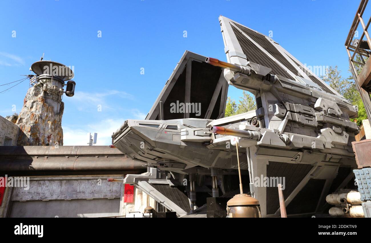 PAS DE FILM, PAS DE VIDÉO, PAS de télévision, PAS DE DOCUMENTAIRE - scènes de Black Spire Outpost pendant un aperçu pour les invités de Star Wars: Galaxy's Edge attraction aux Disney's Hollywood Studios à Lake Buena Vista, FL, USA, le mardi 27 août 2019. Le terrain sur le thème de Star Wars à Disney World ouvre officiellement jeudi. Photo de Joe Burbank/Orlando Sentinel/TNS/ABACAPRESS.COM Banque D'Images