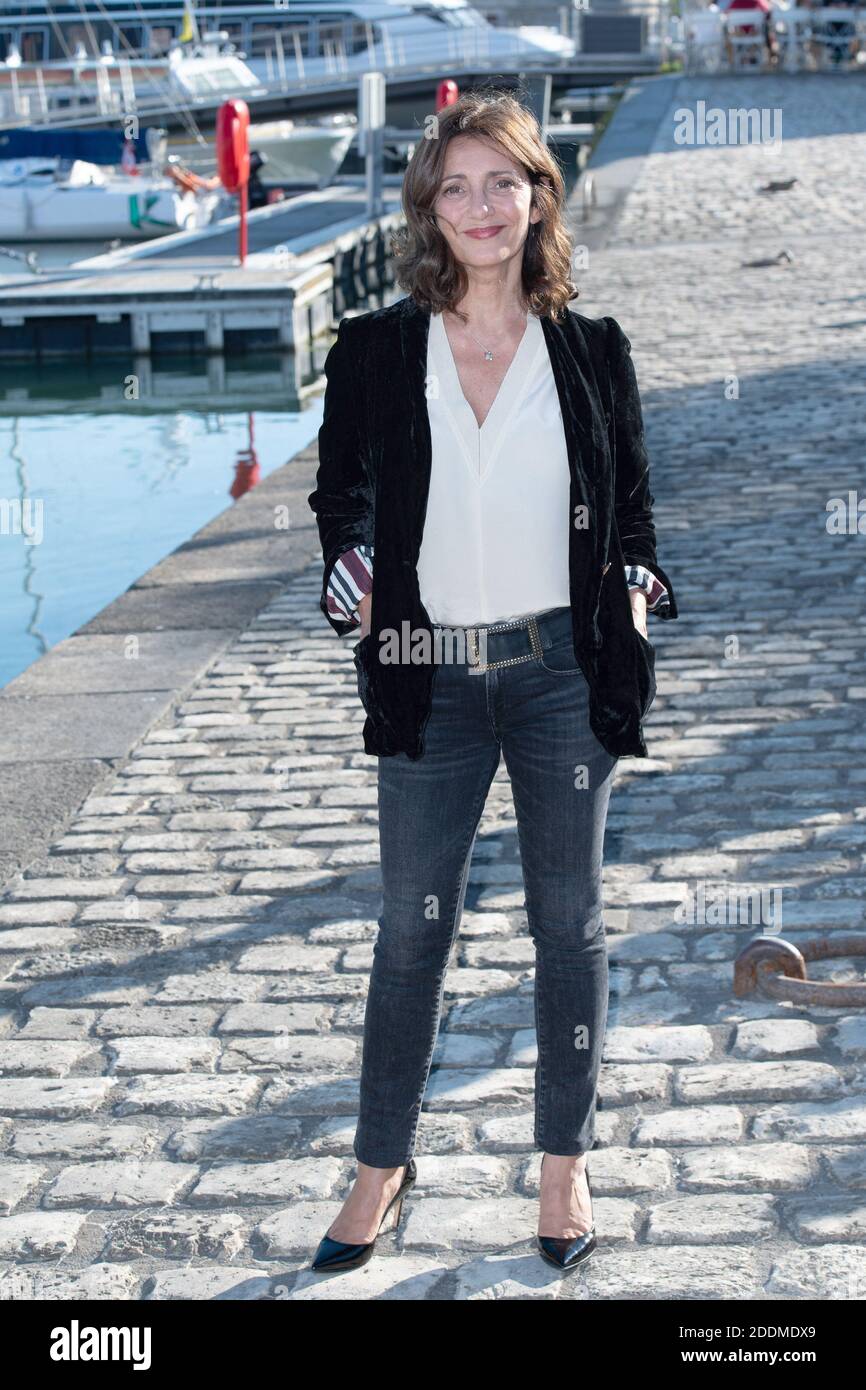 Valérie Karsenti assiste au jury Photocall dans le cadre du 21e Festival de la fiction télévisée à la Rochelle, France, le 11 septembre 2019. Photo d'Aurore Marechal/ABACAPRESS.COM Banque D'Images Valérie Karsenti assiste au jury Photocall dans le cadre du 21e Festival de la fiction télévisée à la Rochelle, France, le 11 septembre 2019. Photo d'Aurore Marechal/ABACAPRESS.COM Banque D'Images