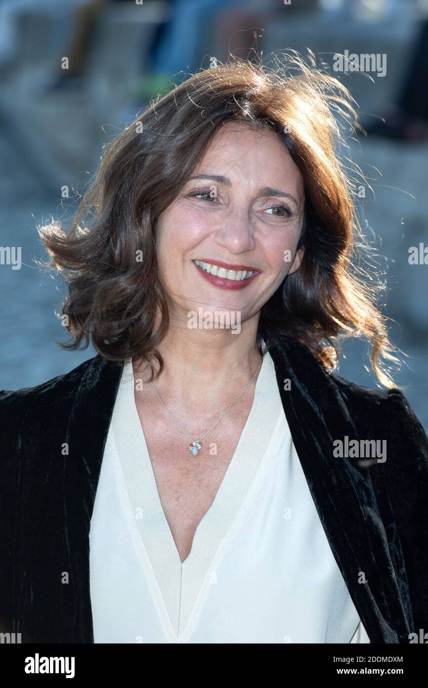 Valérie Karsenti assiste au jury Photocall dans le cadre du 21e Festival de la fiction télévisée à la Rochelle, France, le 11 septembre 2019. Photo d'Aurore Marechal/ABACAPRESS.COM Banque D'Images Valérie Karsenti assiste au jury Photocall dans le cadre du 21e Festival de la fiction télévisée à la Rochelle, France, le 11 septembre 2019. Photo d'Aurore Marechal/ABACAPRESS.COM Banque D'Images