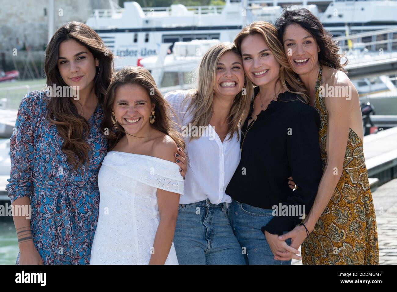 Naima Rodric, Marthe Fieschi, Jennifer Dubourg-Bracconi, Melanie Maudran et Maelle Mietton assistant à un Photocall dans le cadre du 21e Festival de fiction télévisée à la Rochelle, France, le 14 septembre 2019. Photo d'Aurore Marechal/ABACAPRESS.COM Banque D'Images