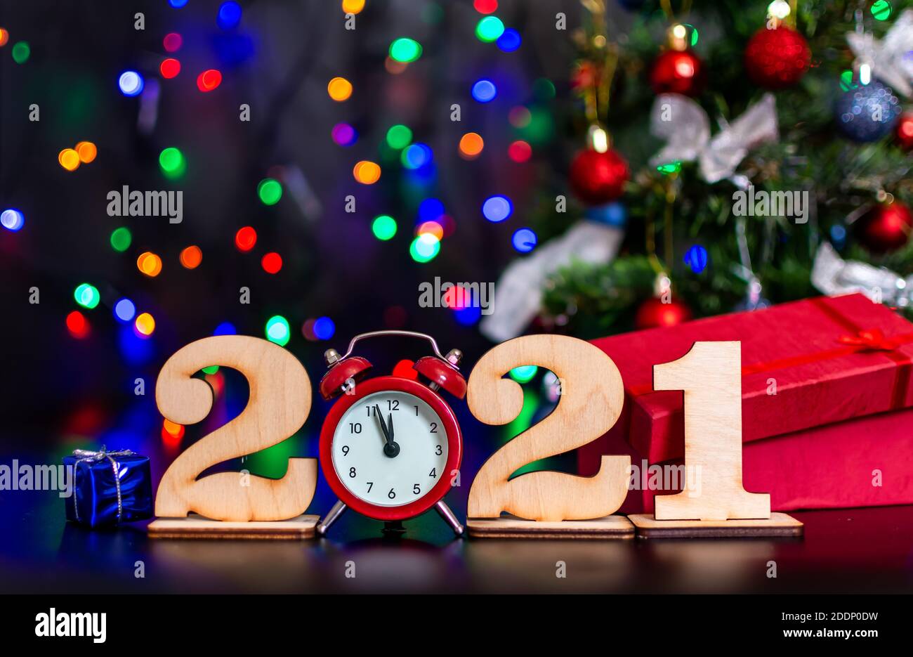 Bonne année 2021. Bannière, carte de vœux. Contexte pour les résolutions et les souhaits de nouvel an. Banque D'Images