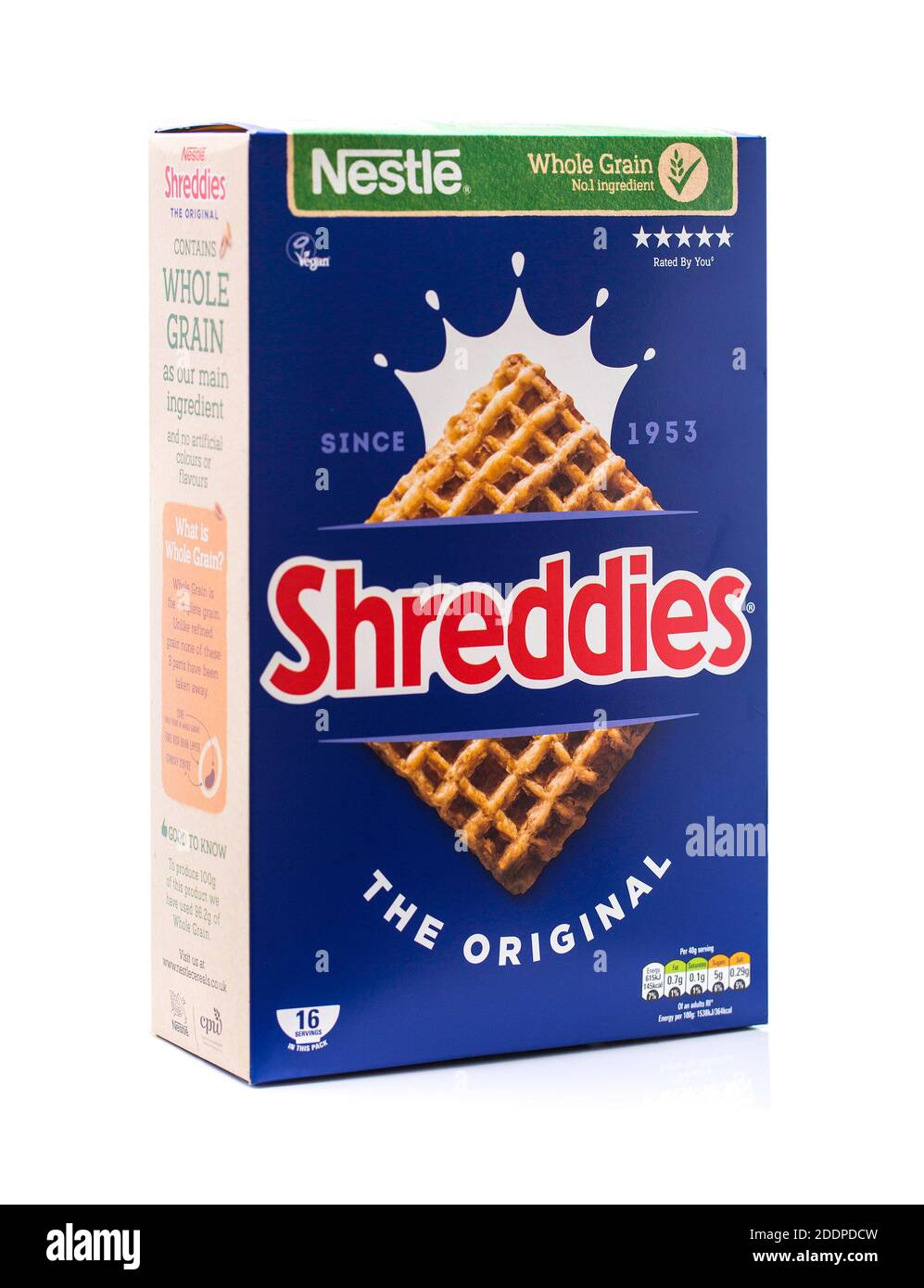 SWINDON, Royaume-Uni - 26 NOVEMBRE 2020 : paquet de Shreddies originales faites par Nestlé sur fond blanc Banque D'Images