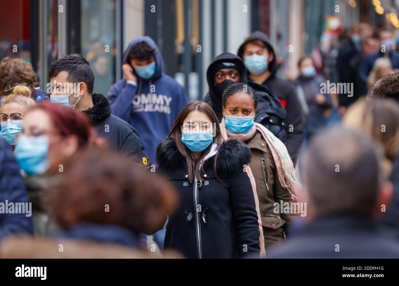 Essen, région de la Ruhr, Rhénanie-du-Nord-Westphalie, Allemagne - Essen centre-ville en temps de crise de la corona à l'heure d'avant Noël à la deuxième partie lockd Banque D'Images