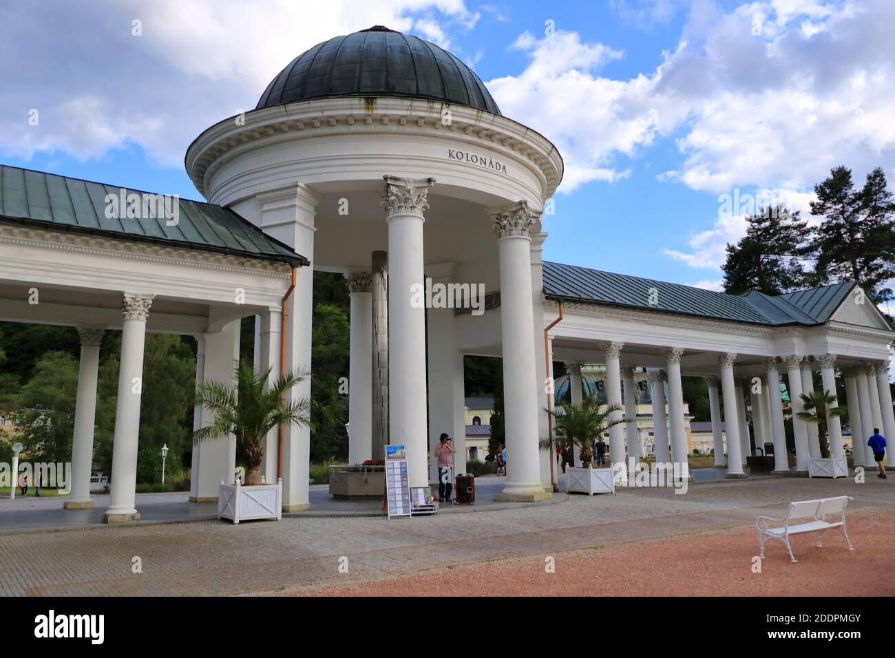 Juillet 13 2020 Marianske Lazne/Marienbad / République Tchèque: Le Pavillon du printemps Karolina dans le célèbre Spa Banque D'Images