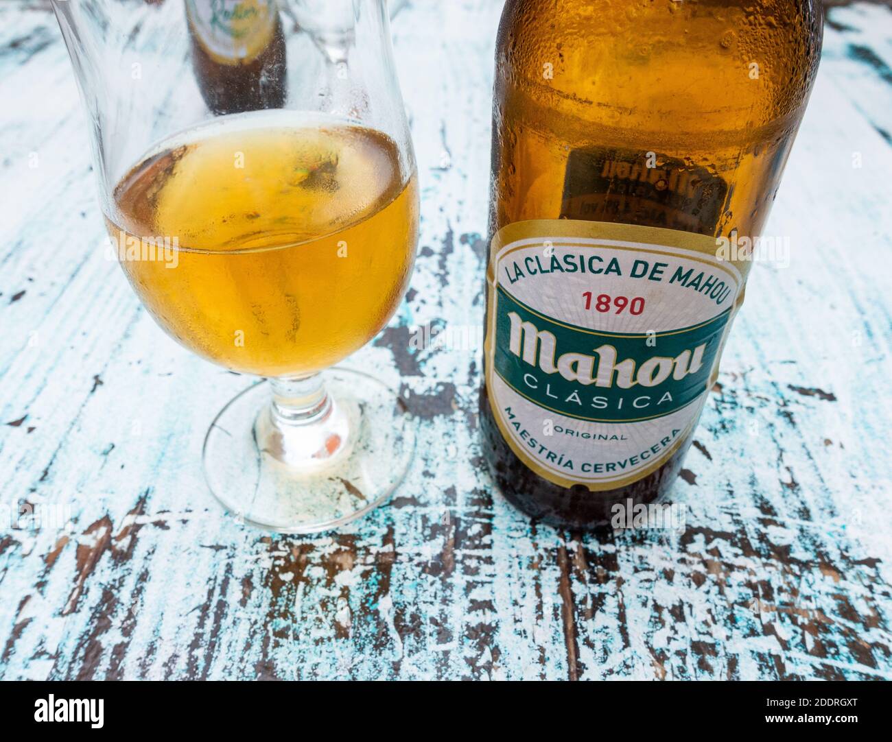 Bière espagnole Mahou. Banque D'Images