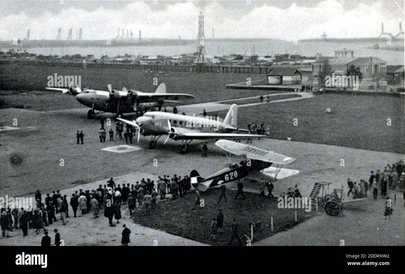 KLM Douglas DC-2 op vliegveld Waalhaven. Banque D'Images