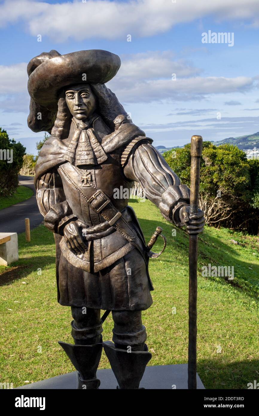 Statue de D. Afonso VI deuxième roi du Portugal sur Monte Brasil à Angra do Heroismo sur l'île de Terceira les Açores Portugal décembre 2019 Banque D'Images