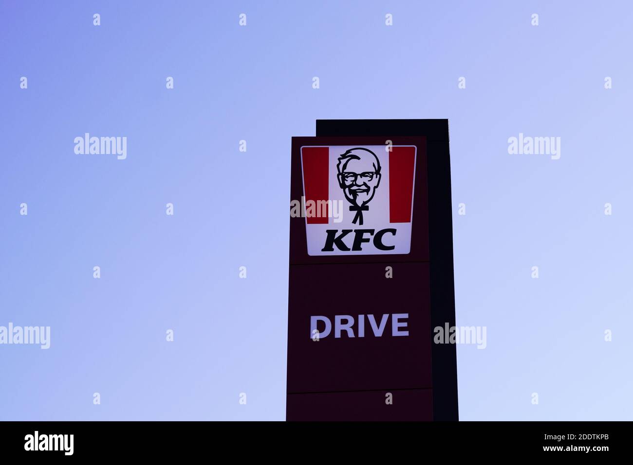 Bordeaux , Aquitaine / France 11 11 2020 kfc Kentucky Fried Chicken