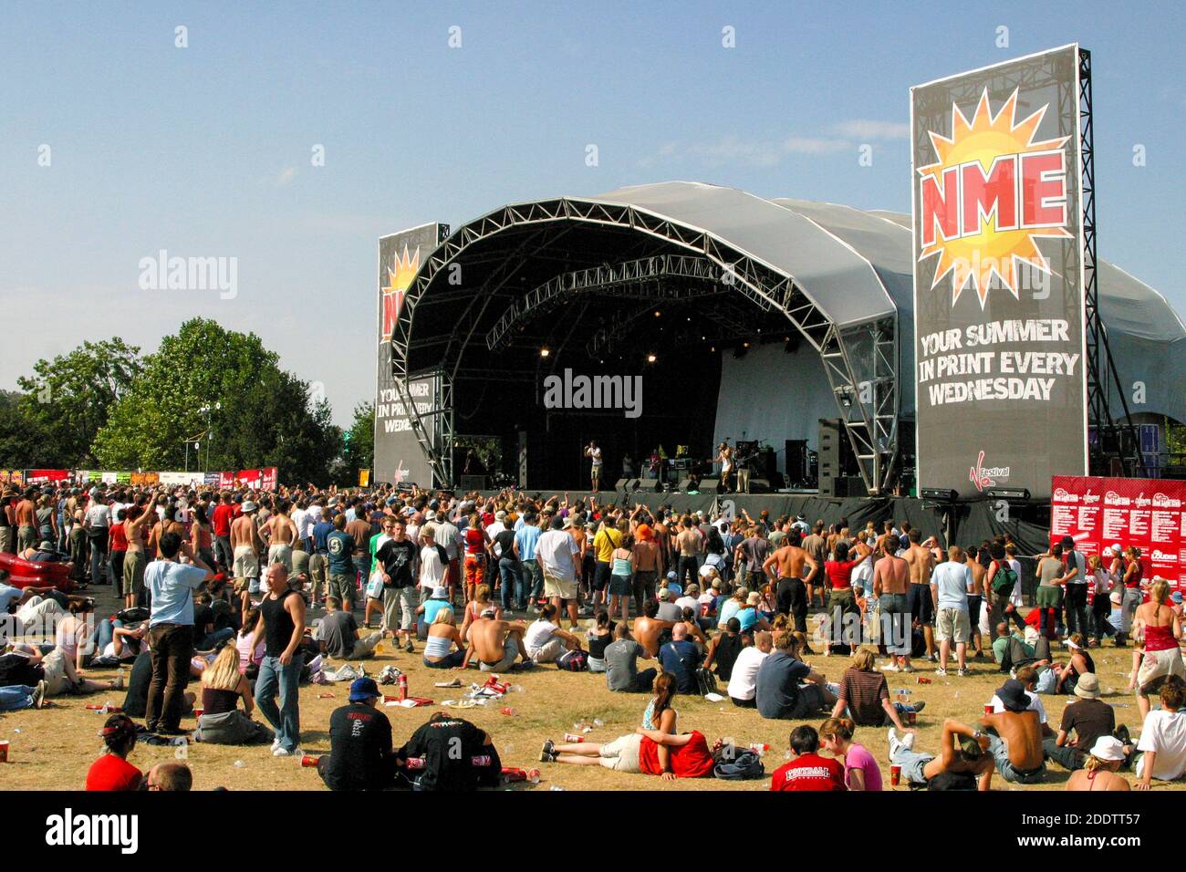 Scène NME au Virgin V Festival 2003, Hylands Park, Chelmsford, Essex, Royaume-Uni. Banque D'Images