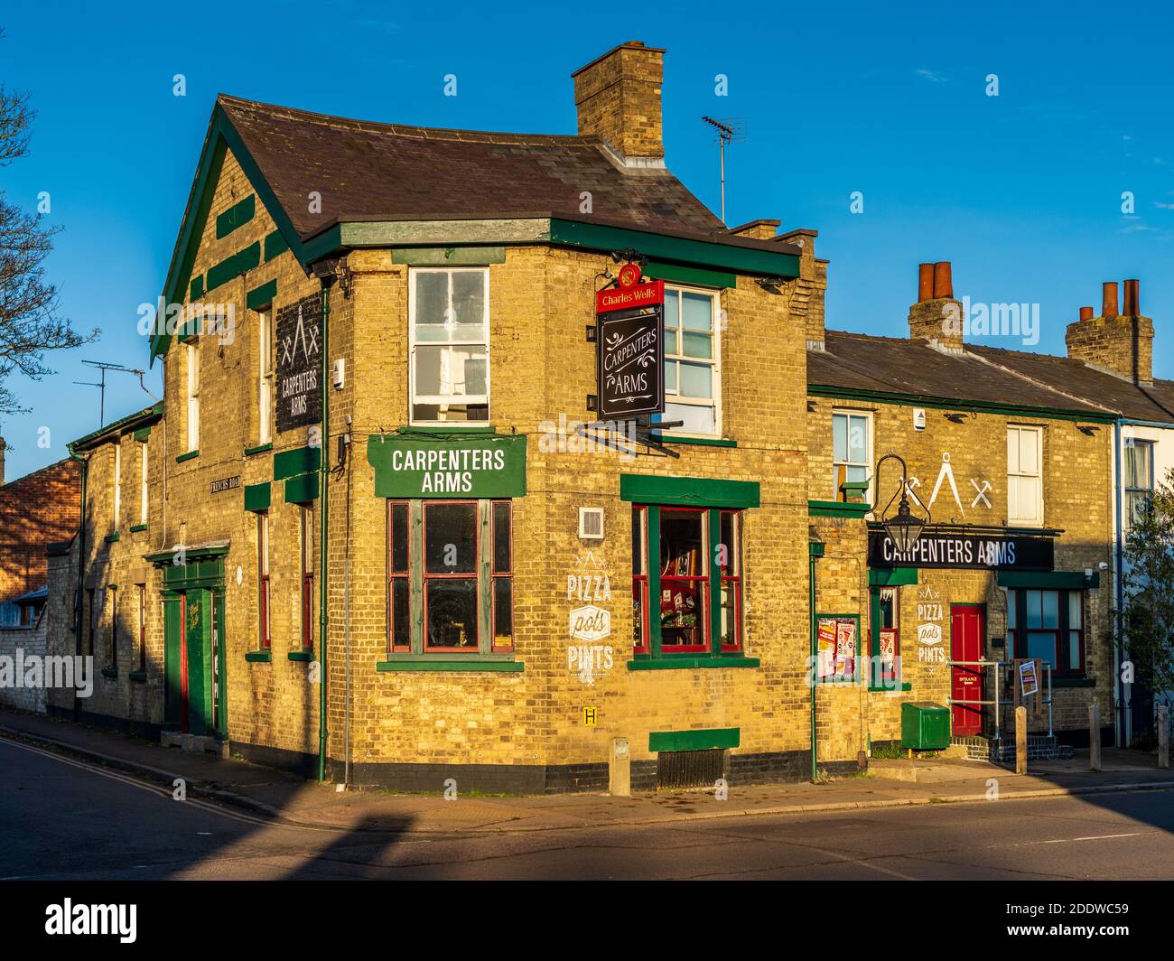 Pub Charles Wells - The Carpenters Arms Cambridge, un pub Charles Wells Banque D'Images