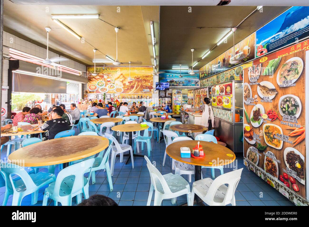 Cafés locaux appelés kedai kopi à Kota Kinabalu, Sabah, Malaisie Banque D'Images