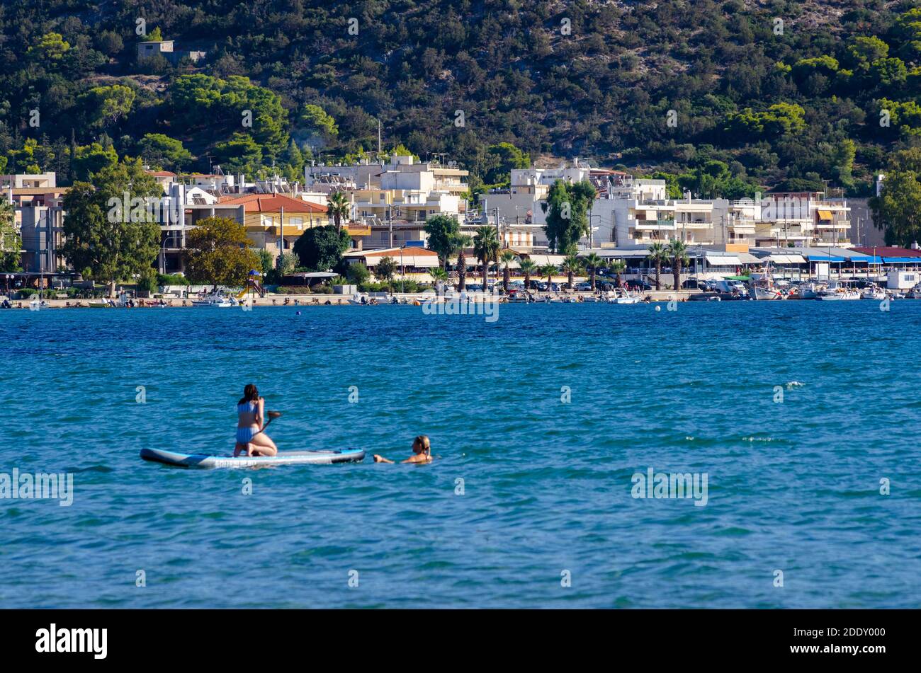 Vue générale de Palaia Fochaia sur la Côte d'Azur athénienne en Grèce Attique - photo: Geopix Banque D'Images