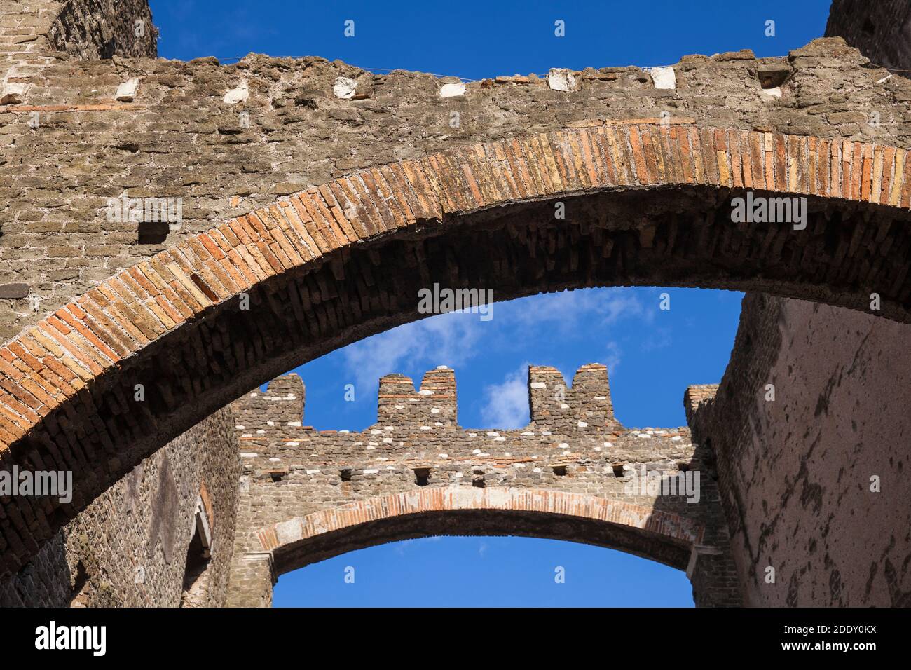 L'Italie, Lazio, Rome, l'antique Via Appia, mausolée de Cecilia Metella - Mausoleo di Cecilia Metella Banque D'Images