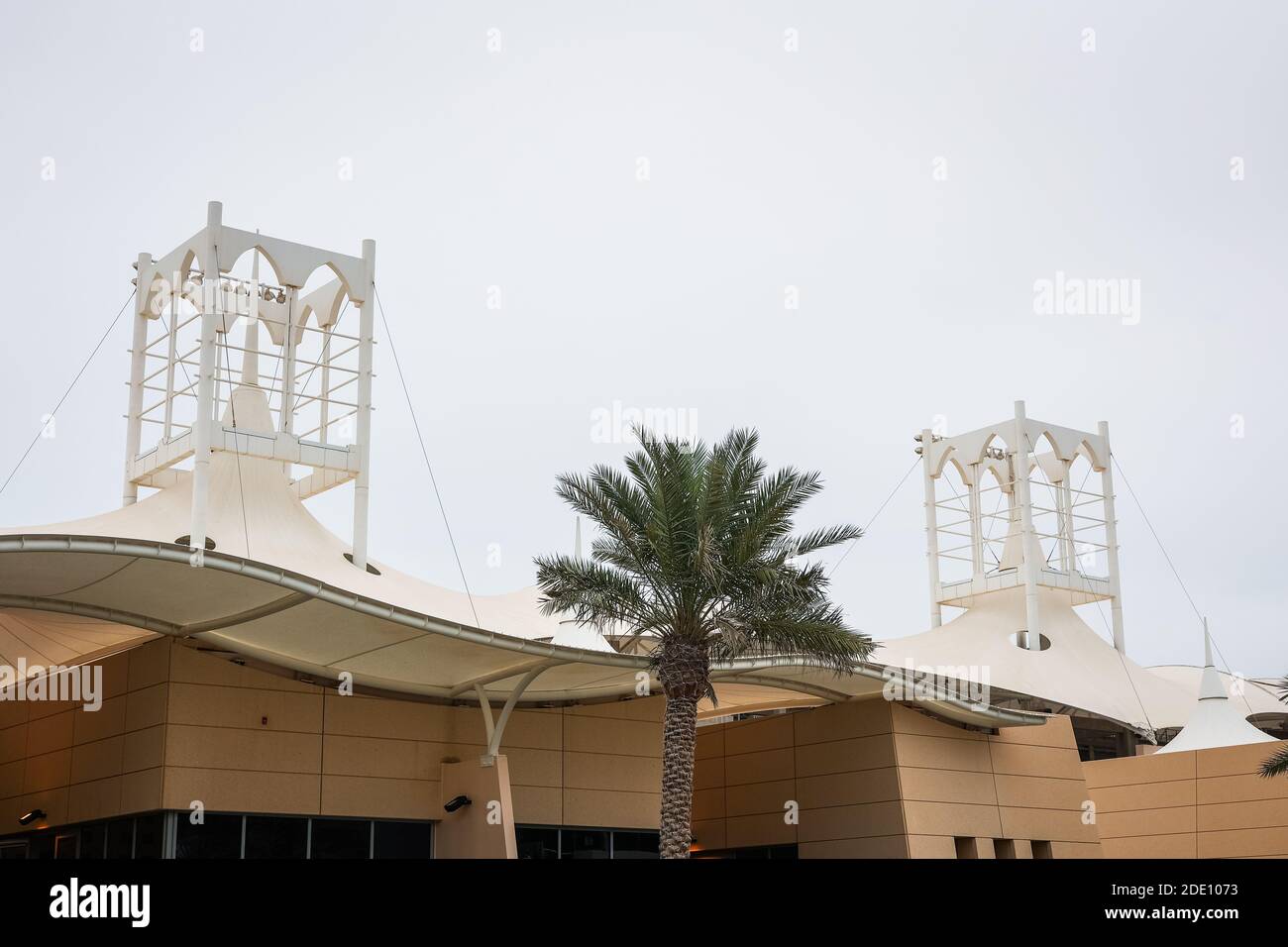 Sakhir, Bahreïn. 27 novembre 2020. Paddock pendant la Formule 1 Gulf Air Bahreïn Grand Prix 2020, du 27 au 29 novembre 2020 sur le circuit international de Bahreïn, à Sakhir, Bahreïn - photo Antonin Vincent/DPPI/LM crédit: Gruppo Editoriale LiveMedia/Alay Live News Banque D'Images