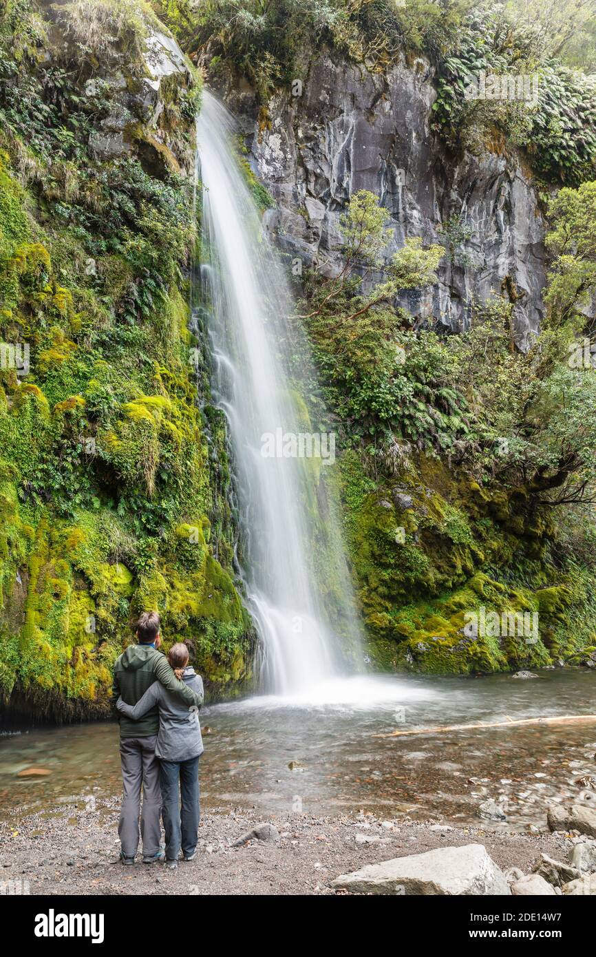Cascade de Dawson Falls, parc national d'Egmont, Taranaki, Île du Nord, Nouvelle-Zélande, Pacifique Banque D'Images