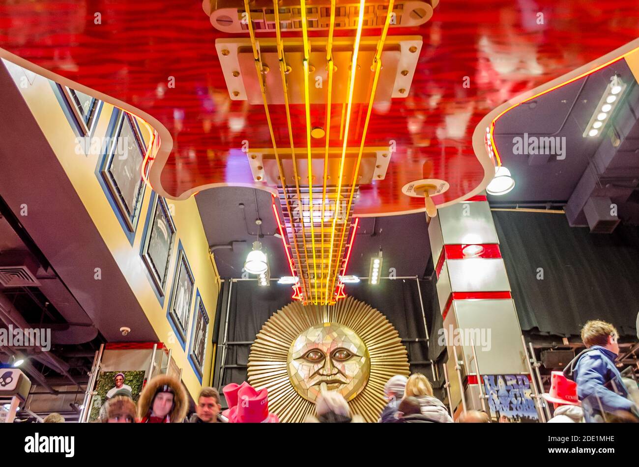 Giant Electric Guitar Banque D Image Et Photos Alamy