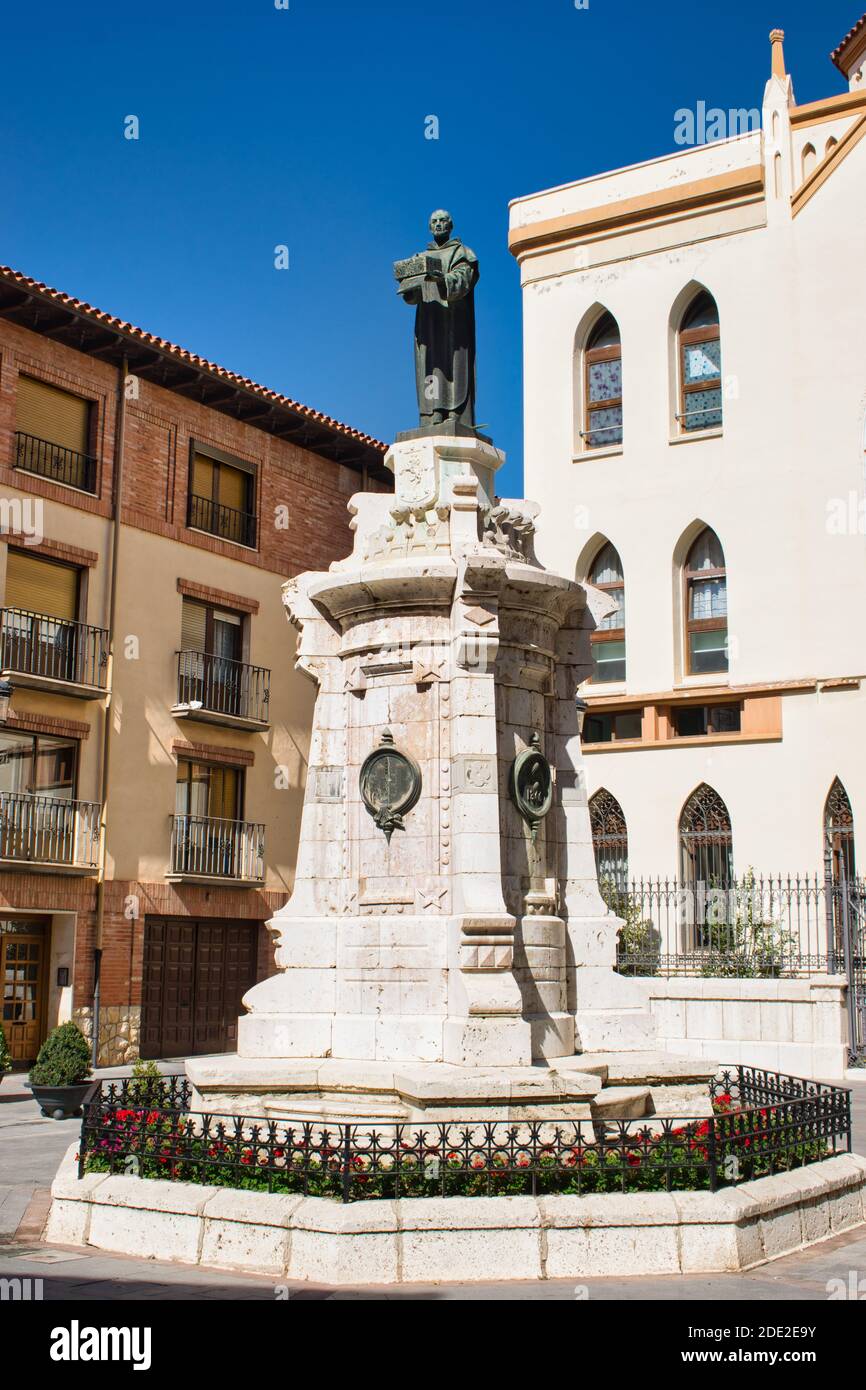 Vénérable statue d'hommage Frances de Aranda à Teruel, Espagne Banque D'Images