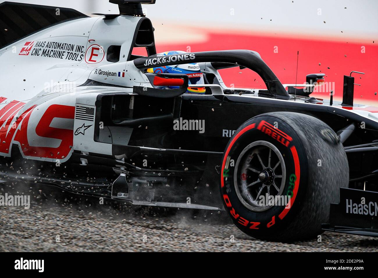 11/27/2020, circuit international de Bahreïn, Sakhir, Formule 1 Gulf Air Bahreïn Grand Prix 2020, dans la photo de l'équitation dans le lit de gravier par Romain Grosjean (FRA # 8), Haas F1 Team | utilisation dans le monde entier Banque D'Images