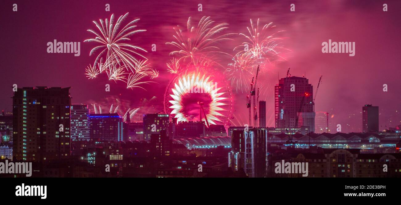 Feux d'artifice du nouvel an à Londres Banque D'Images