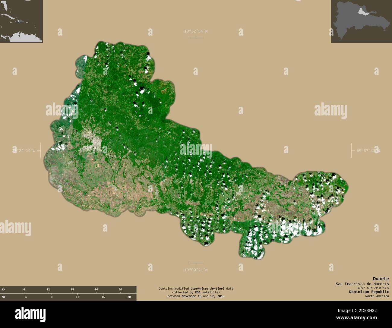 Duarte, province de la République dominicaine. Imagerie satellite Sentinel-2. Forme isolée sur un arrière-plan solide avec des superpositions informatives. Contient modifié Banque D'Images