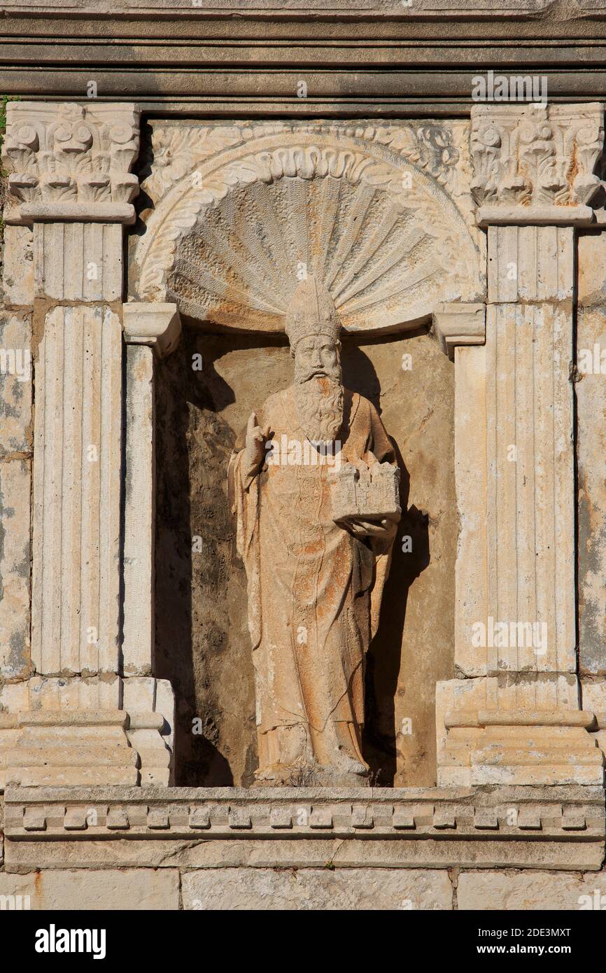 Statue de Saint Blaise sur la porte d'entrée menant à King's Landing à Dubrovnik, Croatie Banque D'Images