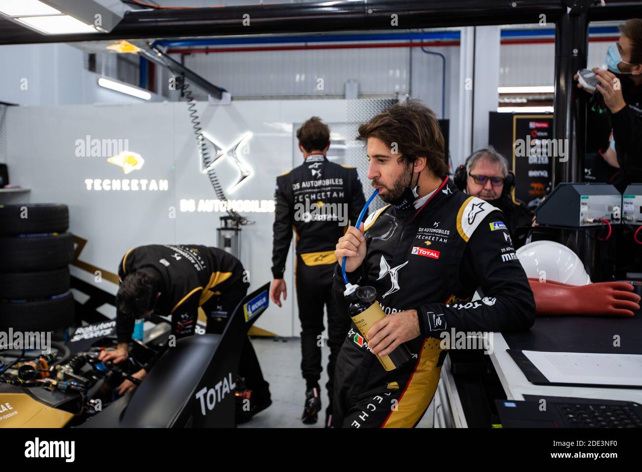 DA COSTA Antonio Felix (por), DS Techeetah, DS E-tense FE20, portrait pendant les essais pré-saison de Valence pour le Championnat du monde de Formule E de la FIA ABB 2020-21, sur le circuit Ricardo Tormo, du 28 novembre au 1er décembre 2020 à Valence, Espagne - Germain photo Hazard / DPPI / LM Banque D'Images