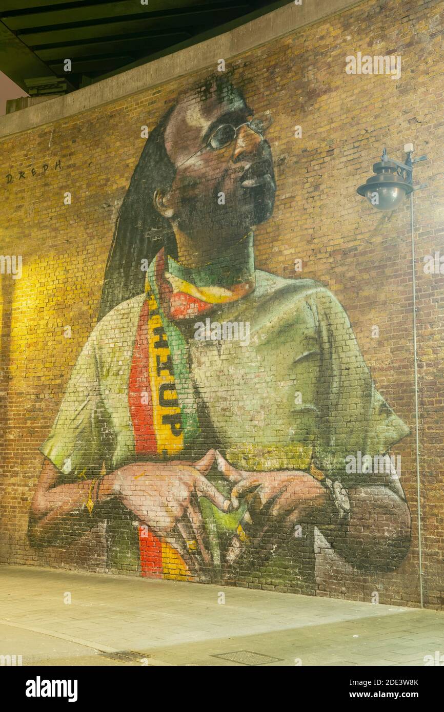La fresque Michael Johns sur Popes Road le 27 novembre 2020 à Brixton au Royaume-Uni. © Sam Mellish Banque D'Images