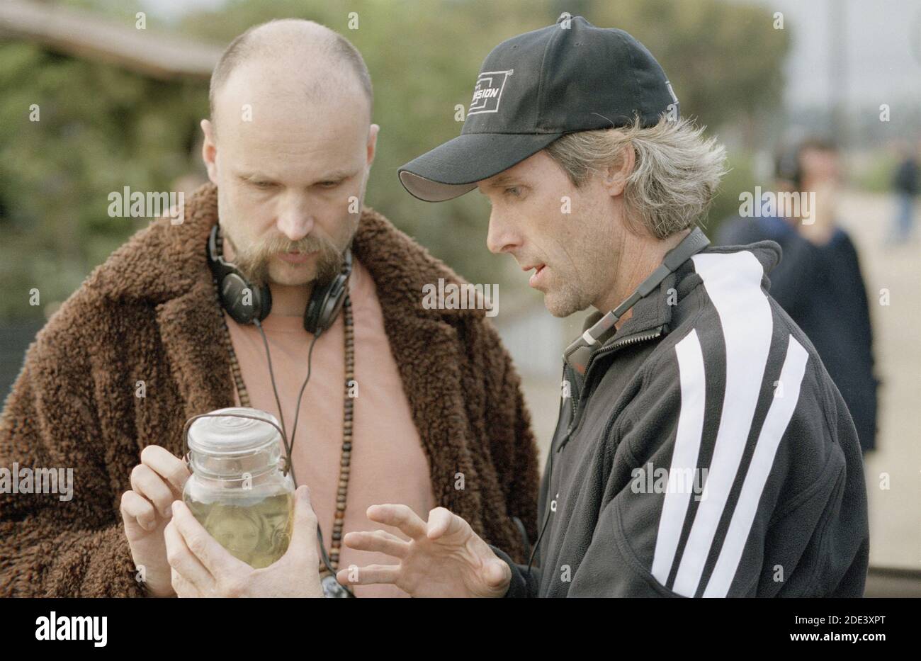 Directeur Marcus Nispel, producteur Michael Bay, 'The Texas Chainsaw massacre' (2003) photo Credit: New Line Cinema / The Hollywood Archive / référence du fichier # 34078-0508FSTHA Banque D'Images