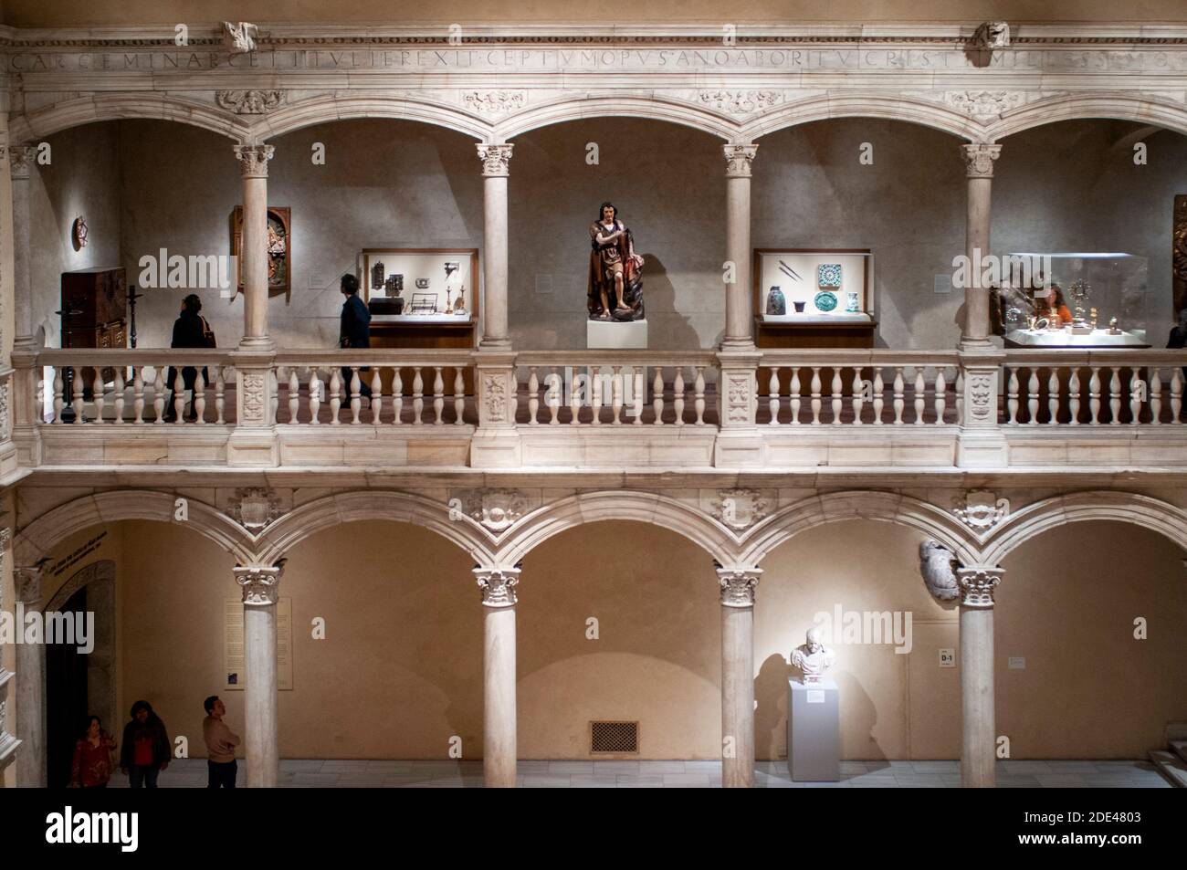 Patio du château de Vélez Blanco, Metropolitan Museum of Art, NEW YORK Banque D'Images