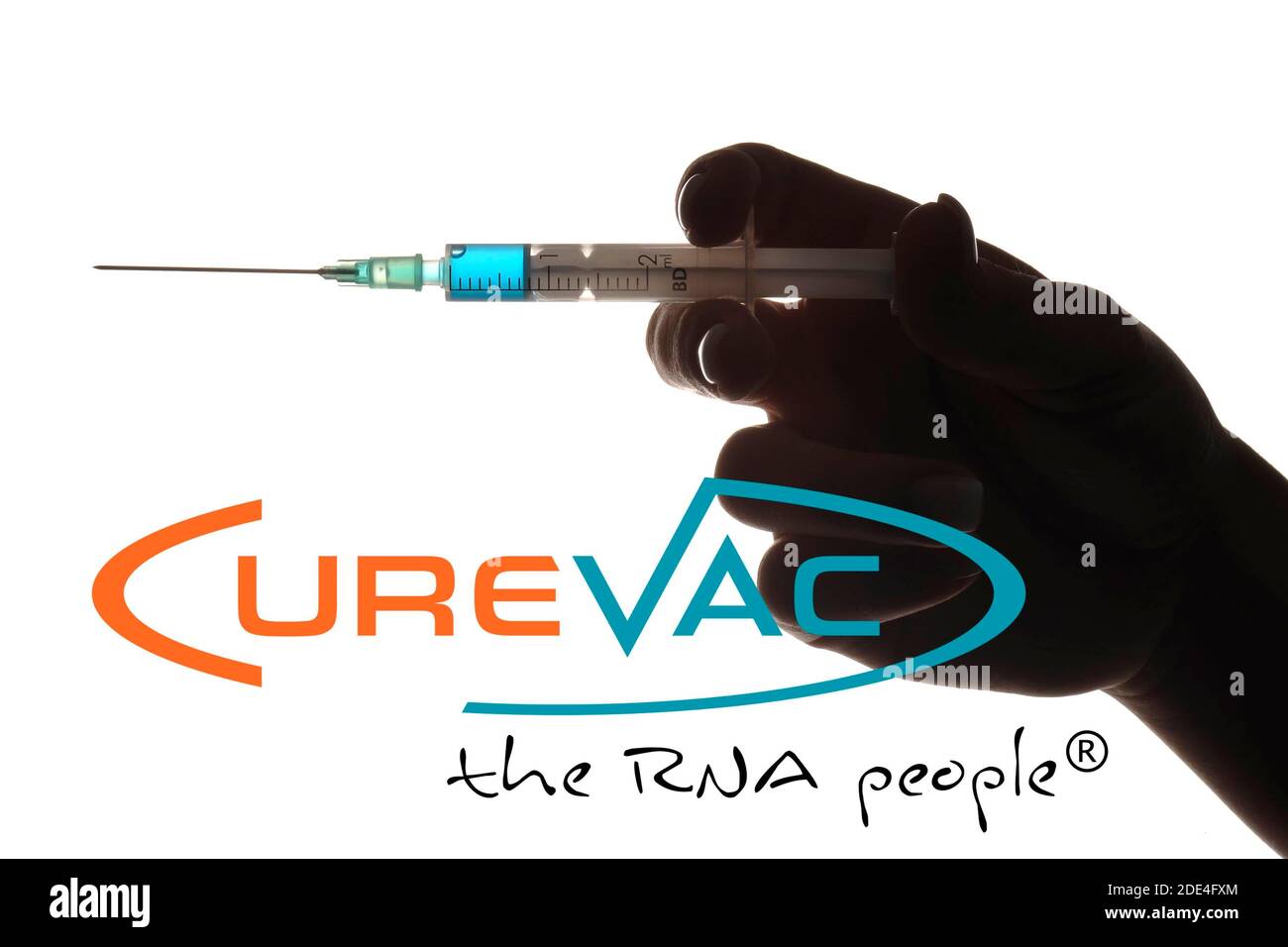 Image symbole vaccin Corona de la société CUREVAC, main avec seringue, crise corona, Bade-Wuerttemberg, Allemagne Banque D'Images