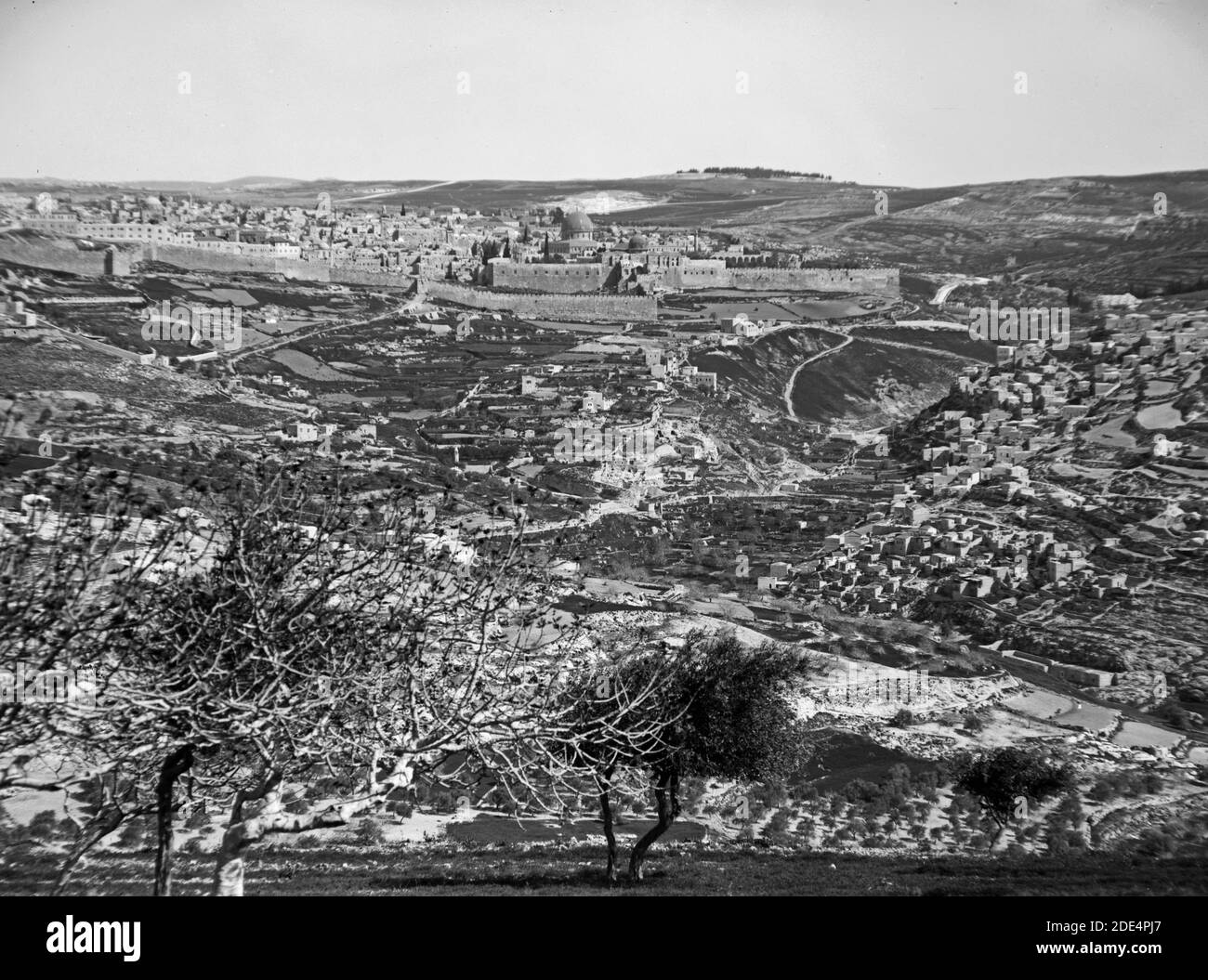 Légende originale: Jérusalem du sud de Kedron [i.e. Kidron] Valley - lieu: Jérusalem ca. 1898-1946 Banque D'Images