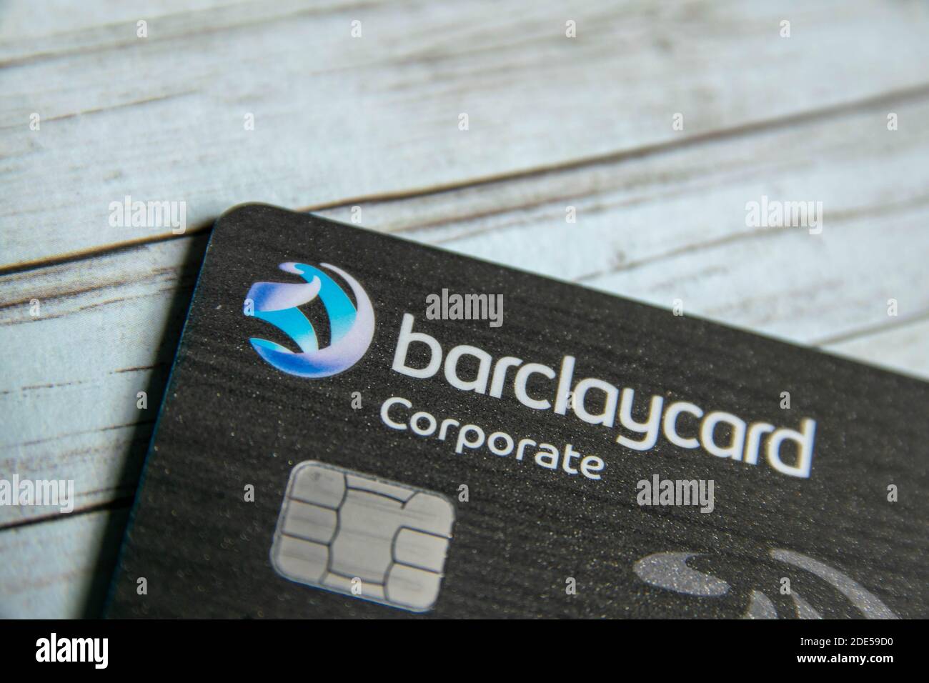 Durham, Royaume-Uni - 7 mai 20 : carte de barclaycard d'entreprise sans contact en plastique.Barclays plc est une banque d'investissement et financière multinationale britannique Banque D'Images