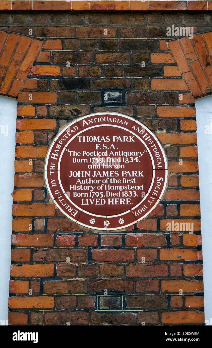 Plaque commémorative brune pour les célèbres habitants de Hampstead Village du parc Thomas et du parc John James. Érigé par la société historique et antiquaire de Hampstead Banque D'Images