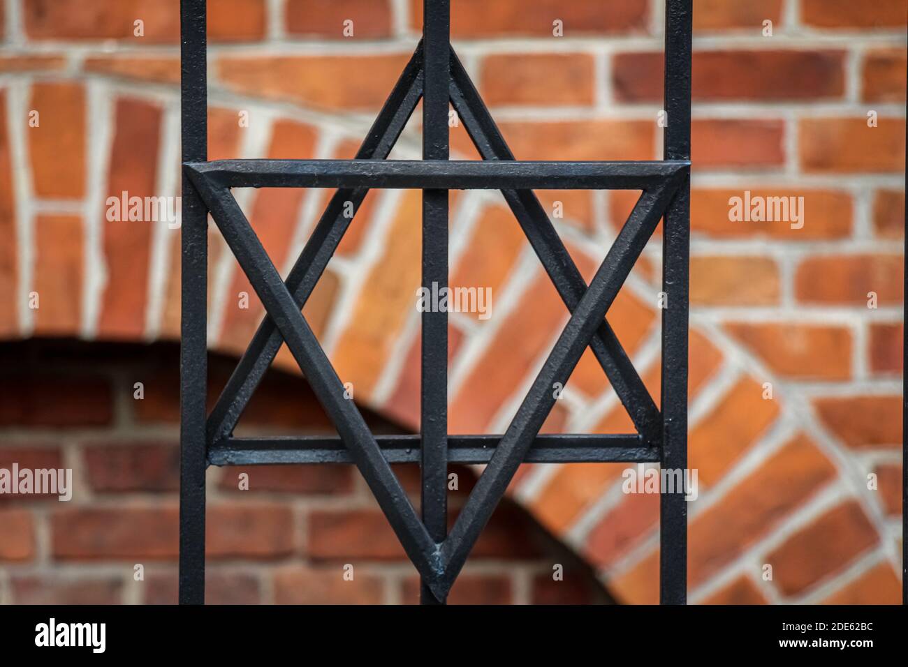 Cracovie, Pologne - 29 juillet 2018 : le symbole étoile de david sur la clôture de la vieille synagogue de Stara, Kazimierz, quartier juif, Cracovie, Pologne Banque D'Images