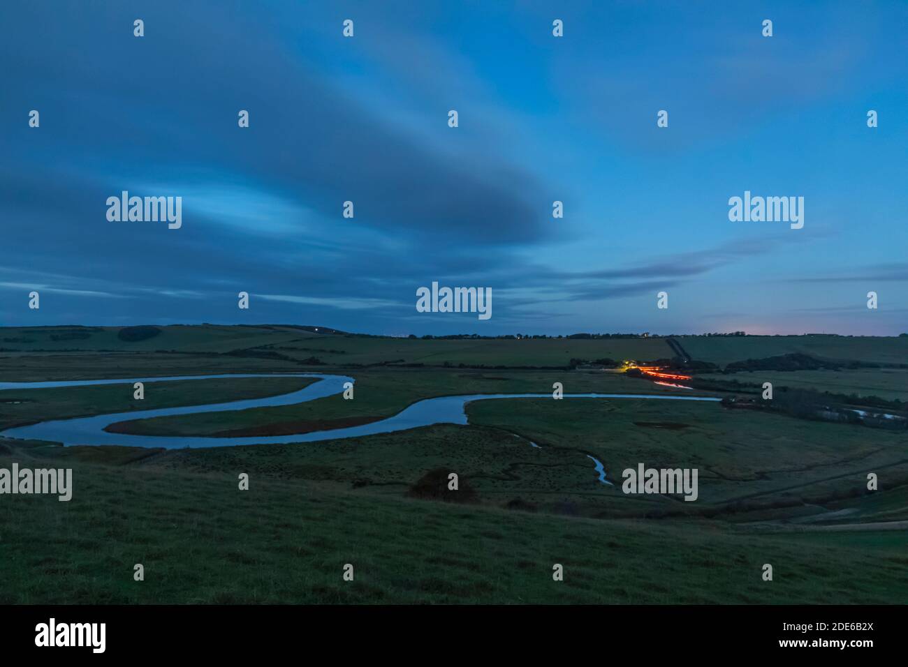 Angleterre, East Sussex, Eastbourne, South Downs National Park, Birling Gap, la rivière Cuckmere au coucher du soleil Banque D'Images