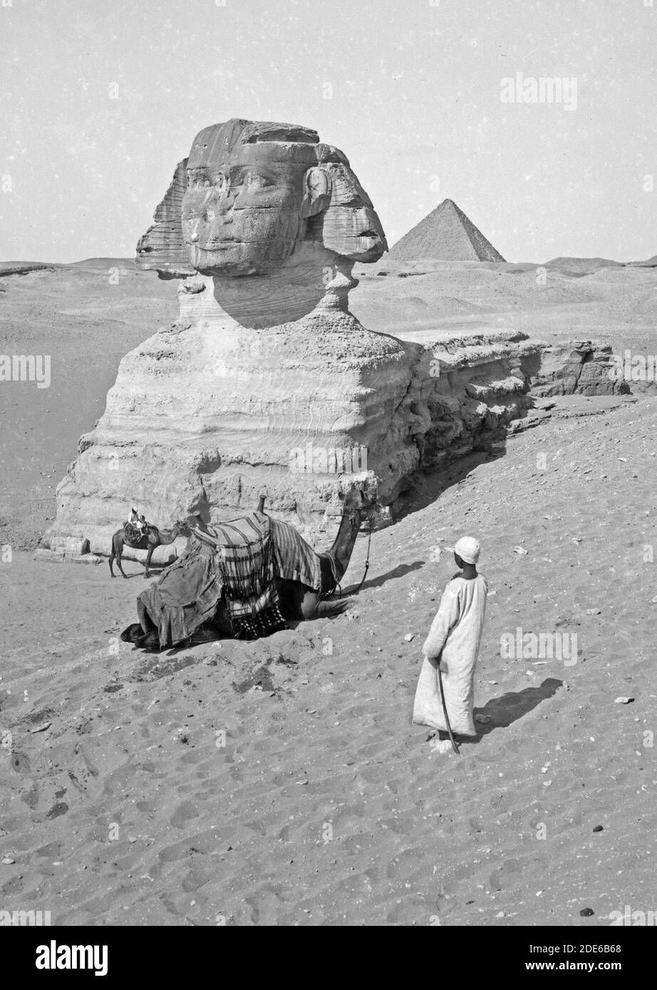 Légende originale: Vues égyptiennes; les pyramides de Gizeh. Le Sphinx - lieu: Egypte--Jizah ca. 1900 Banque D'Images