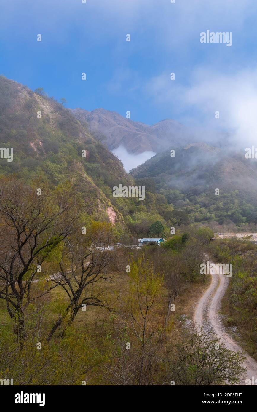 Un voyage sur la N 9 au nord de la province de Jujuy, dans le nord-ouest de l'Argentine, en Amérique latine Banque D'Images
