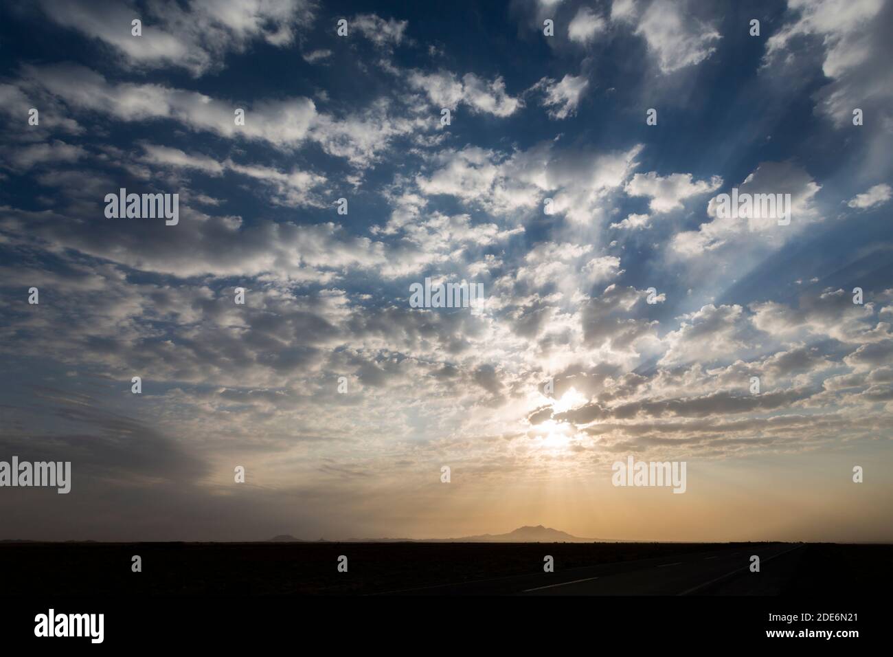 Magnifique coucher de soleil et ciel de lever de soleil en Iran Banque D'Images