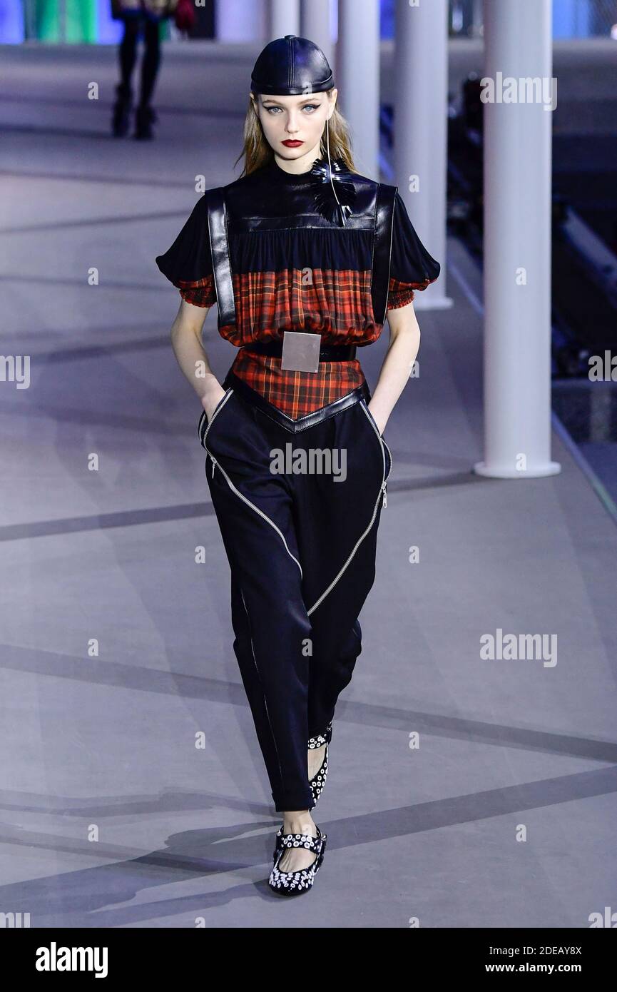 Vetement femme louis vuitton new arrivals