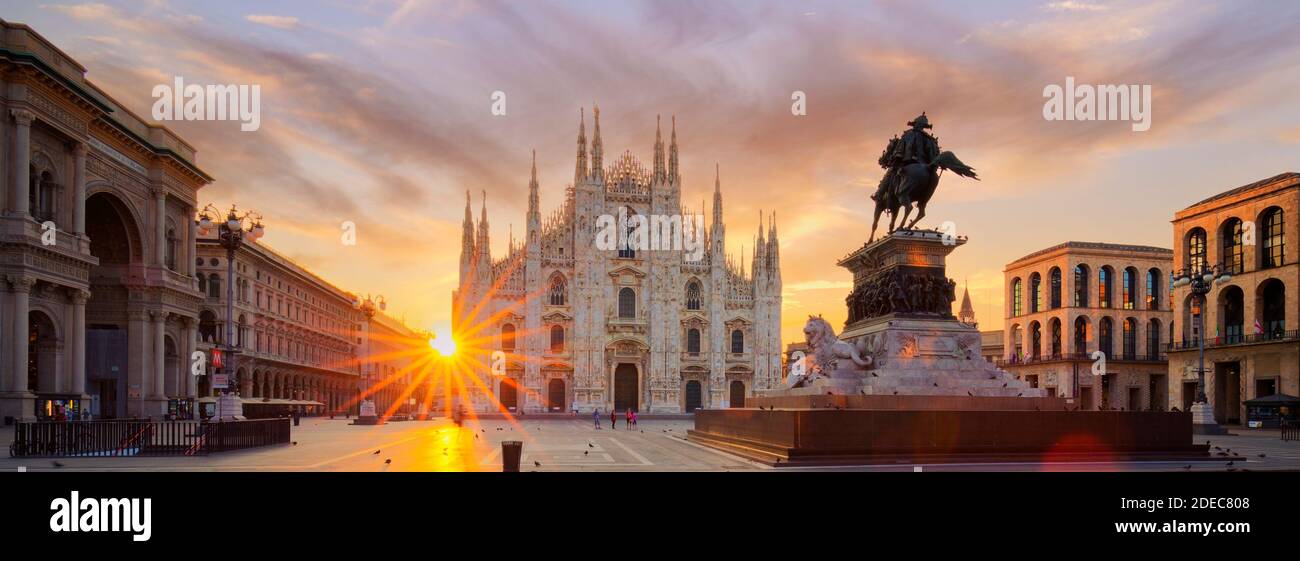 Duomo de Milan, au lever du soleil, l'Europe. Banque D'Images