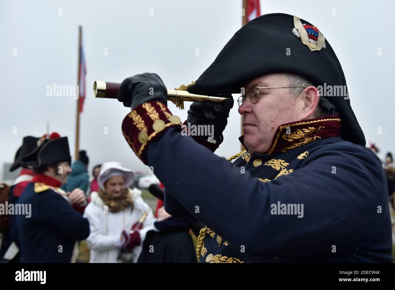 Tvarozna, République tchèque. 28 novembre 2020. Les passionnés ont commémoré le 215e anniversaire de la bataille des trois Empereurs (bataille d'Austerlitz) lors d'une marche non organisée vers le champ de bataille de Slavkov (Austerlitz) près de Tvarozna, dans le district de Brno, le 28 novembre 2020. L'événement appelé alors à Slavkov a été diffusé en ligne en raison d'une épidémie de coronavirus. Crédit: Vaclav Salek/CTK photo/Alay Live News Banque D'Images