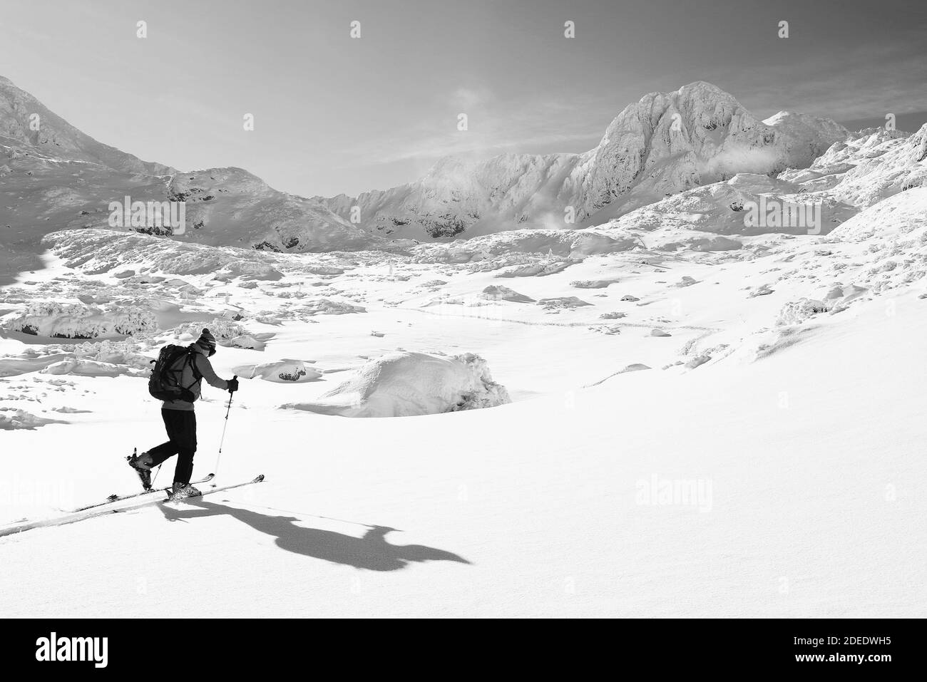Ski dans les Carpates, Roumanie, Europe Banque D'Images