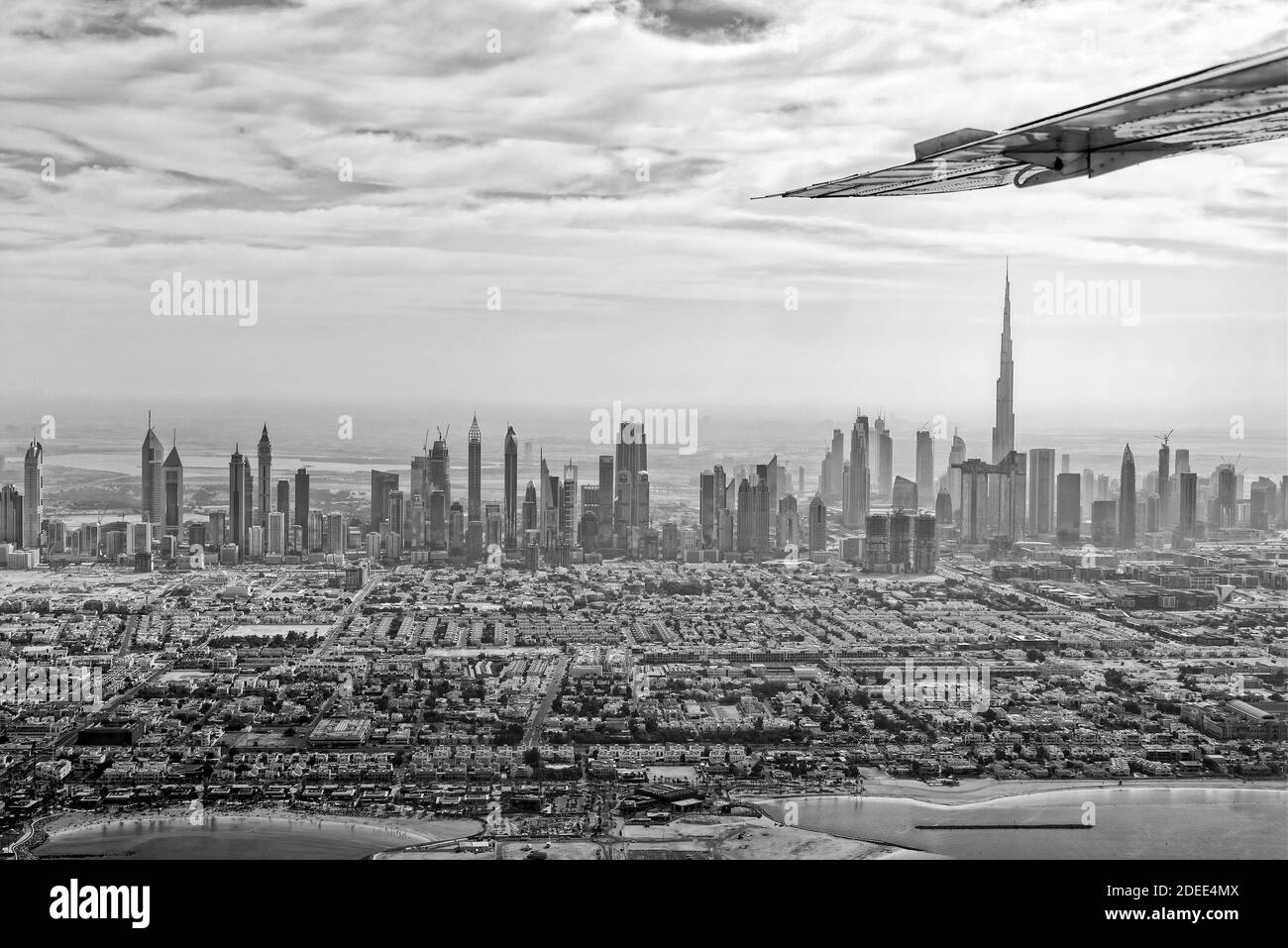 Vue aérienne de la ville vu d'avion Dubaï, Émirats Arabes Unis Banque D'Images