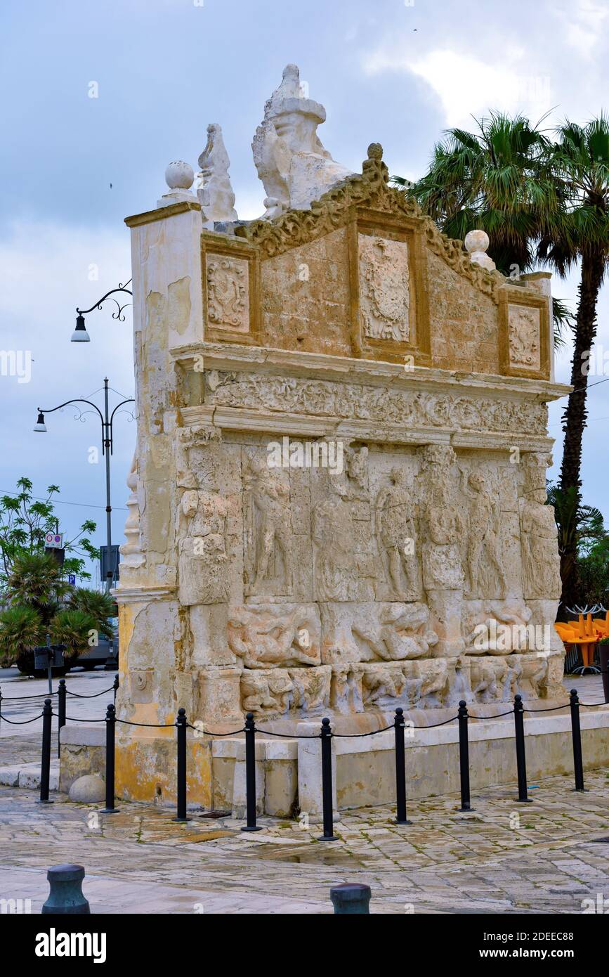 Fontaine grecque III siècle a. Gallipoli Italie Banque D'Images