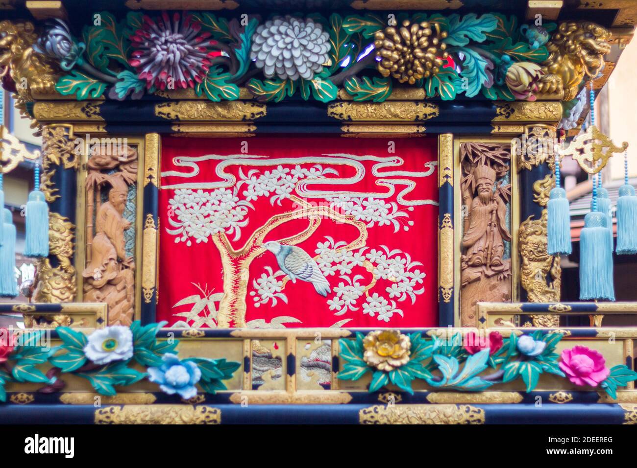 Des détails riches du Hachiman Matsuri flottent pendant le festival d'automne de Takayama à Gifu, au Japon Banque D'Images