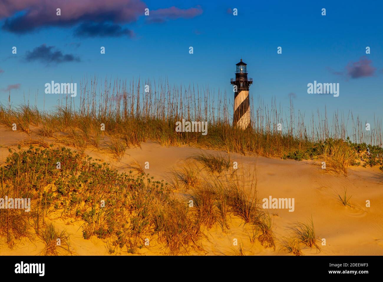 Lever du soleil sur le phare de Cape Hatteras Banque D'Images
