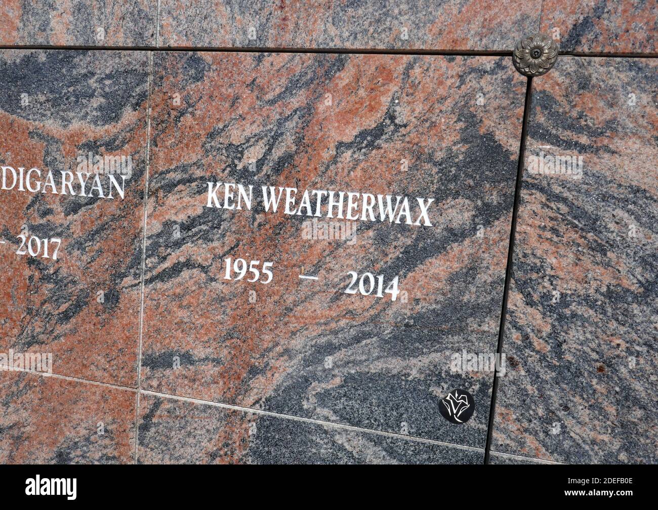 North Hollywood, Californie, États-Unis 30 novembre 2020 UNE vue générale de l'atmosphère de la tombe de l'acteur Ken Weatherwax le 30 novembre 2020 au parc Valhalla Memorial Park à North Hollywood, Californie, États-Unis. Photo par Barry King/Alay stock photo Banque D'Images