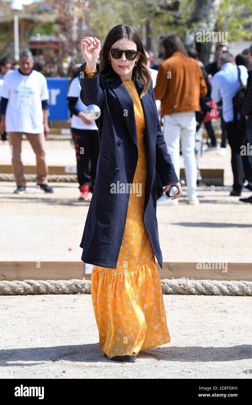 Emma Mackey, membre du jury, participe à un concours de pétanque lors de la 2ème Canneseries - Festival International de la série : cinquième journée le 09 avril 2019 à Cannes, France. Photo de David Niviere/ABACAPRESS.COM Banque D'Images