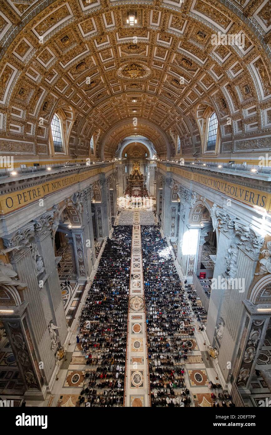 Le pape François assiste à la Messe de Saint-Chrism le jeudi 18 avril 2019 à la basilique Saint-Pierre au Vatican. Maundy jeudi est le Saint-chrétien tombant le jeudi avant Pâques, commémorant la Maundy et la Cène de Jésus-Christ avec les Apôtres. Photo par ABACAPRESS.COM Banque D'Images